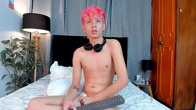 Snapshot of Brian-Ausslos chatting on 03-17-25, 08:07 Brian-Ausslos online show from 03-17-25, 08:07