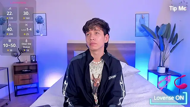 Snapshot of Brian-Ausslos chatting on 12-14-25, 04:40 Brian-Ausslos online show from 12-14-25, 04:40