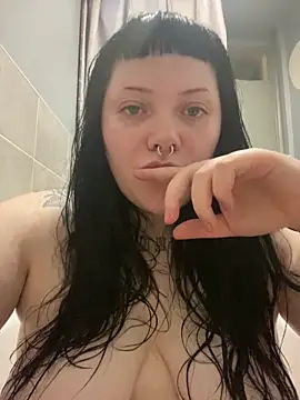 Gothicsiren online show from 12-28-24, 07:43