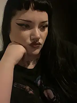 Gothicsiren online show from 01-05-25, 01:35