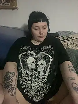 Gothicsiren online show from 01-22-25, 11:53