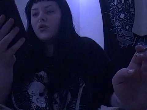 Gothicsiren online show from 01-25-25, 03:09