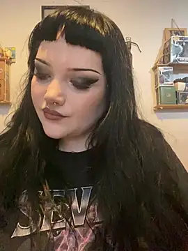 Gothicsiren online show from 02-17-25, 11:13