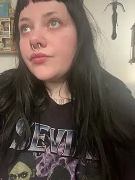 Gothicsiren online show from 02-18-25, 11:55