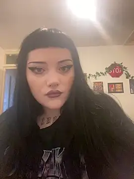 Gothicsiren online show from 03-15-25, 03:06