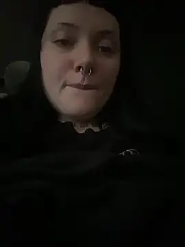 Gothicsiren online show from 03-19-25, 05:28