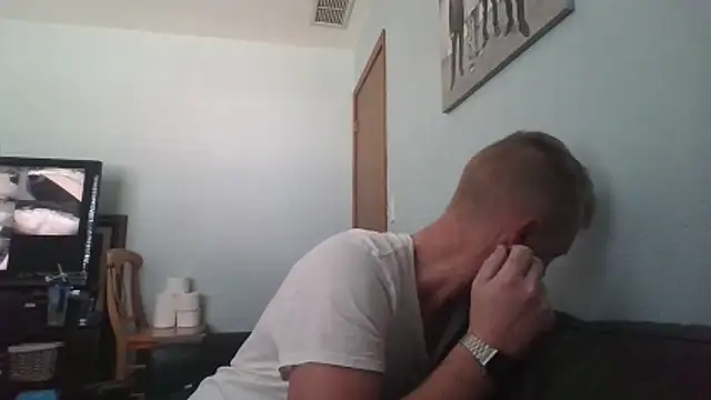 Snapshot of bjay1210 chatting on 02-23-26, 06:05 bjay1210 online show from 02-23-26, 06:05