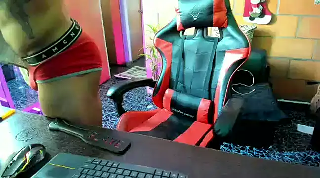 Adam Valenciia online show from 02-15-25, 02:44