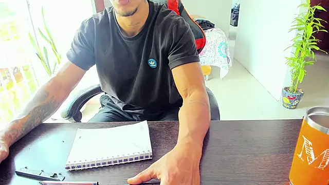 Adam Valenciia online show from 10-17-25, 04:09