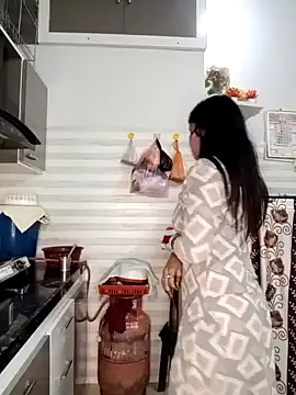 Snapshot of Best-Couple chatting on 01-20-25, 12:07 Best-Couple online show from 01-20-25, 12:07