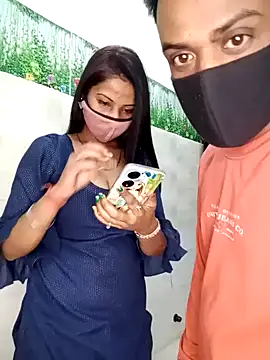 Snapshot of Best-Couple chatting on 01-24-25, 05:53 Best-Couple online show from 01-24-25, 05:53