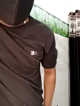 Snapshot of Best-Couple chatting on 01-27-25, 08:18 Best-Couple online show from 01-27-25, 08:18