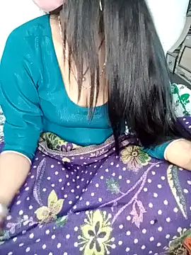 Snapshot of Best-Couple chatting on 02-07-25, 04:16 Best-Couple online show from 02-07-25, 04:16