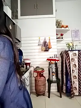 Snapshot of Best-Couple chatting on 02-10-25, 06:53 Best-Couple online show from 02-10-25, 06:53