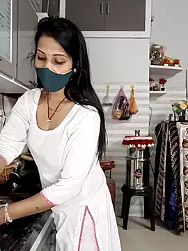 Snapshot of Best-Couple chatting on 02-14-25, 01:08 Best-Couple online show from 02-14-25, 01:08