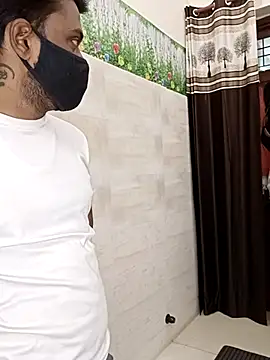 Snapshot of Best-Couple chatting on 02-16-25, 05:37 Best-Couple online show from 02-16-25, 05:37