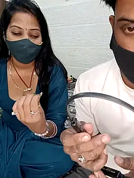 Snapshot of Best-Couple chatting on 02-20-25, 12:36 Best-Couple online show from 02-20-25, 12:36