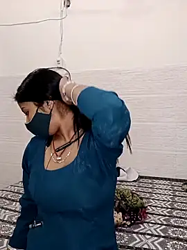 Snapshot of Best-Couple chatting on 03-07-25, 05:40 Best-Couple online show from 03-07-25, 05:40