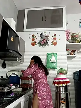 Snapshot of Best-Couple chatting on 09-10-25, 04:01 Best-Couple online show from 09-10-25, 04:01