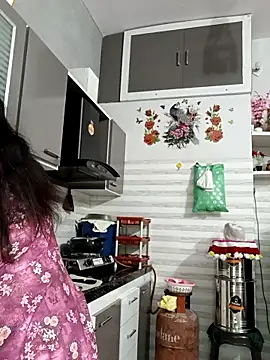 Snapshot of Best-Couple chatting on 09-29-25, 02:27 Best-Couple online show from 09-29-25, 02:27