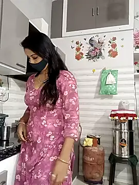 Snapshot of Best-Couple chatting on 10-06-25, 03:59 Best-Couple online show from 10-06-25, 03:59