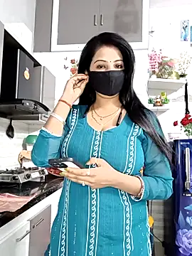 Best-Couple online show from 04-15-26, 03:57