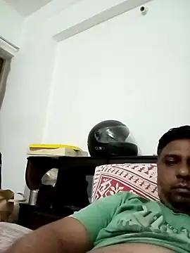 Snapshot of jemes21in chatting on 02-23-25, 08:00 jemes21in online show from 02-23-25, 08:00