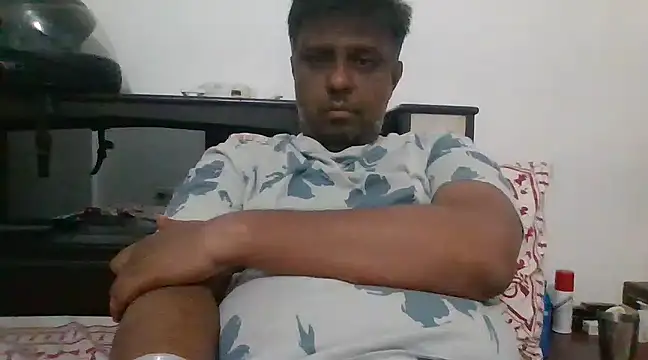 Snapshot of jemes21in chatting on 02-27-25, 04:53 jemes21in online show from 02-27-25, 04:53