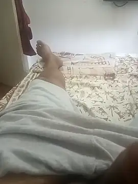 Snapshot of jemes21in chatting on 10-24-25, 06:54 jemes21in online show from 10-24-25, 06:54