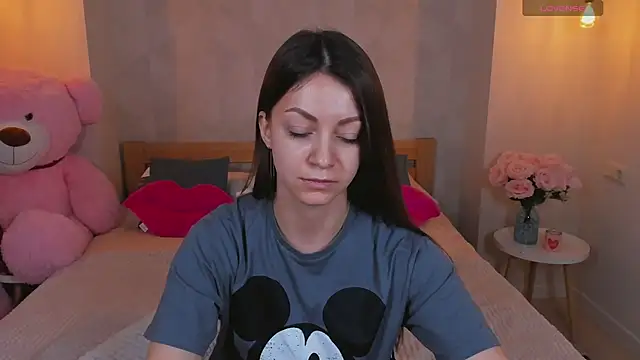 Snapshot of Ariel__BlackSea chatting on 01-08-25, 08:16 Ariel BlackSea online show from 01-08-25, 08:16