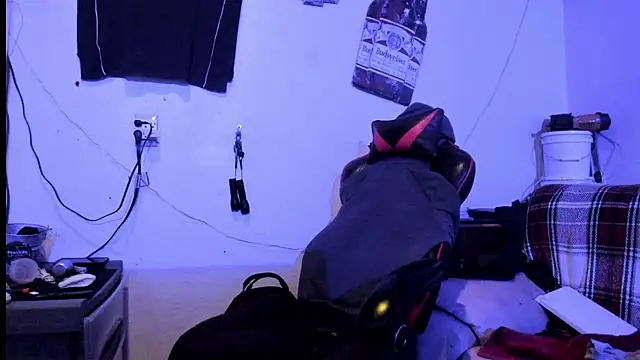 Snapshot of JamesMichael88 chatting on 02-27-25, 11:48 JamesMichael88 online show from 02-27-25, 11:48