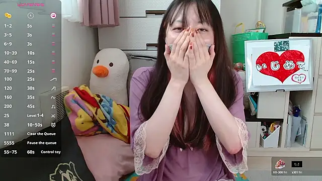 Snapshot of pipimi_khaos chatting on 09-20-25, 11:06 pipimi khaos online show from 09-20-25, 11:06