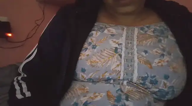 Snapshot of Hot-shanvi chatting on 02-21-25, 11:11 Hot-shanvi online show from 02-21-25, 11:11