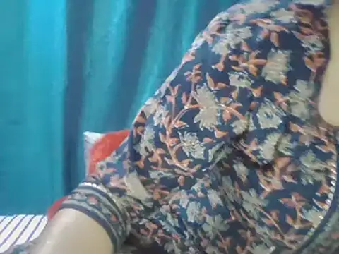 Snapshot of Hot-shanvi chatting on 03-11-25, 08:53 Hot-shanvi online show from 03-11-25, 08:53