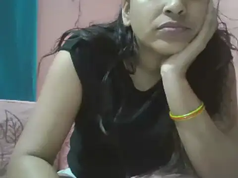 Snapshot of Hot-shanvi chatting on 03-21-25, 03:57 Hot-shanvi online show from 03-21-25, 03:57