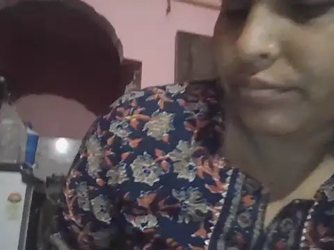 Snapshot of Hot-shanvi chatting on 09-08-25, 11:59 Hot-shanvi online show from 09-08-25, 11:59