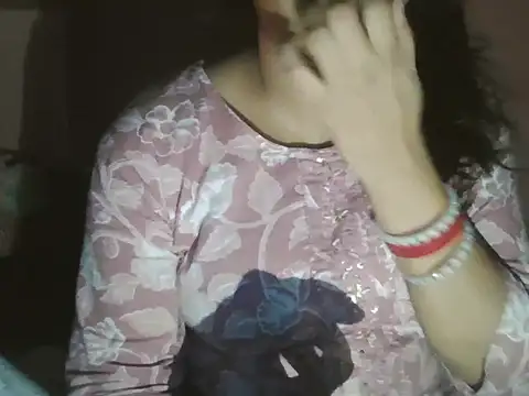 Snapshot of Hot-shanvi chatting on 10-01-25, 05:30 Hot-shanvi online show from 10-01-25, 05:30