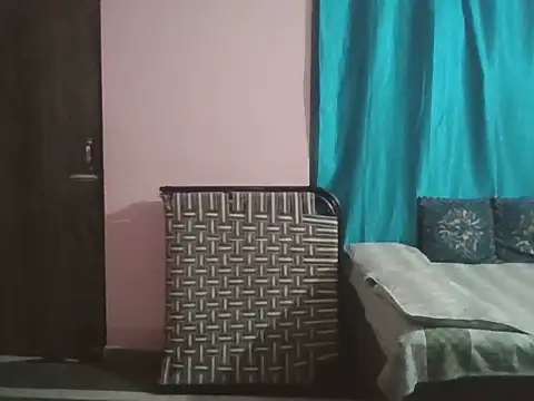 Snapshot of Hot-shanvi chatting on 10-18-25, 02:29 Hot-shanvi online show from 10-18-25, 02:29