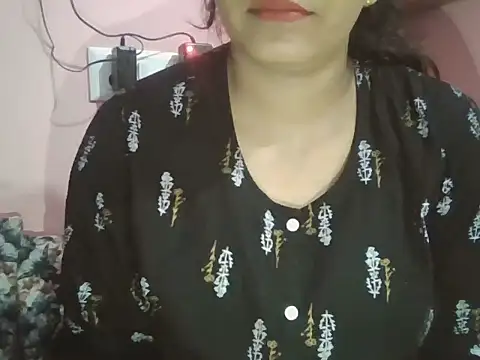 Snapshot of Hot-shanvi chatting on 10-27-25, 11:52 Hot-shanvi online show from 10-27-25, 11:52