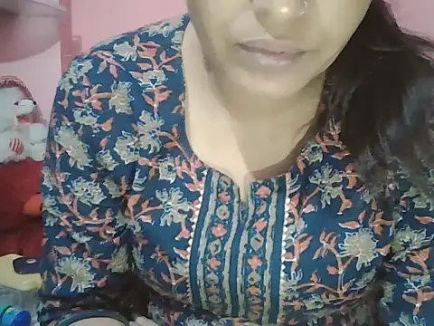 Snapshot of Hot-shanvi chatting on 11-10-25, 01:59 Hot-shanvi online show from 11-10-25, 01:59