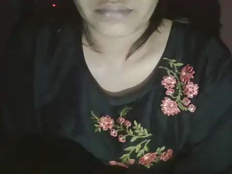 Snapshot of Hot-shanvi chatting on 11-11-25, 03:45 Hot-shanvi online show from 11-11-25, 03:45