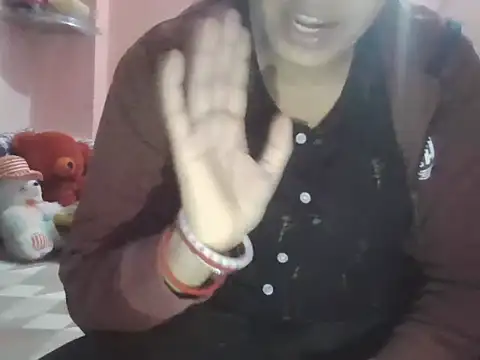 Snapshot of Hot-shanvi chatting on 11-17-25, 03:34 Hot-shanvi online show from 11-17-25, 03:34