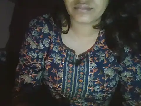 Snapshot of Hot-shanvi chatting on 11-17-25, 10:59 Hot-shanvi online show from 11-17-25, 10:59