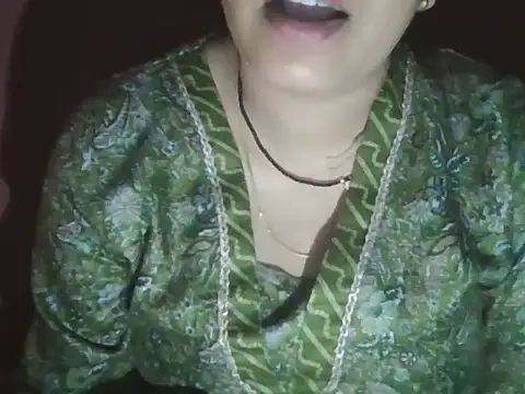 Hot-shanvi online show from 02-21-26, 01:17