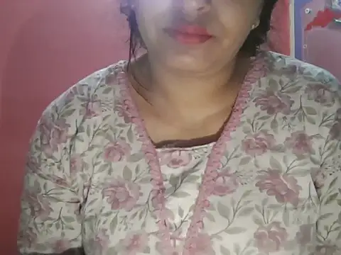 Hot-shanvi online show from 04-17-26, 12:35