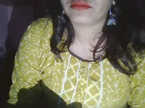 Hot-shanvi online show from 04-18-26, 05:39