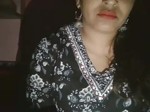 Hot-shanvi online show from 04-23-26, 06:21