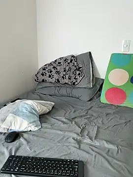 Snapshot of Young_latin_master777 chatting on 01-05-25, 05:20 Young latin master777 online show from 01-05-25, 05:20