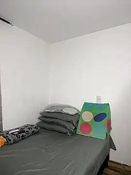 Snapshot of Young_latin_master777 chatting on 01-08-25, 12:26 Young latin master777 online show from 01-08-25, 12:26