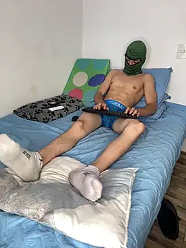 Snapshot of Young_latin_master777 chatting on 02-06-25, 10:00 Young latin master777 online show from 02-06-25, 10:00